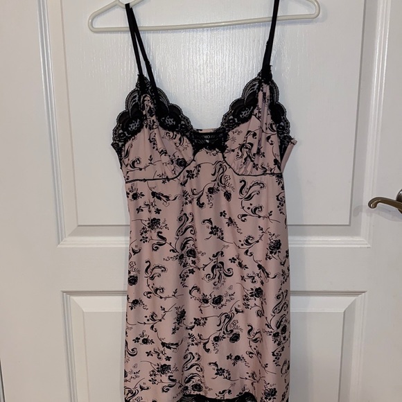 Studio Donatella Other - Studio Donatella Nightie Size Medium